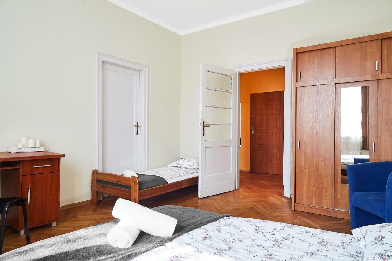 Green Yard Apartment Krowoderska Street Краков Экстерьер фото